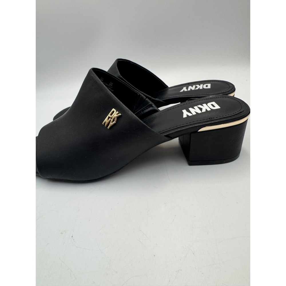 DKNY Black Faux Leather Block Heel Mule Sandals Gold‎ Logo K4247892 Mens 8.5M